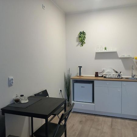 Apartmán Kod Velikih Tuja Melenci Exteriér fotografie