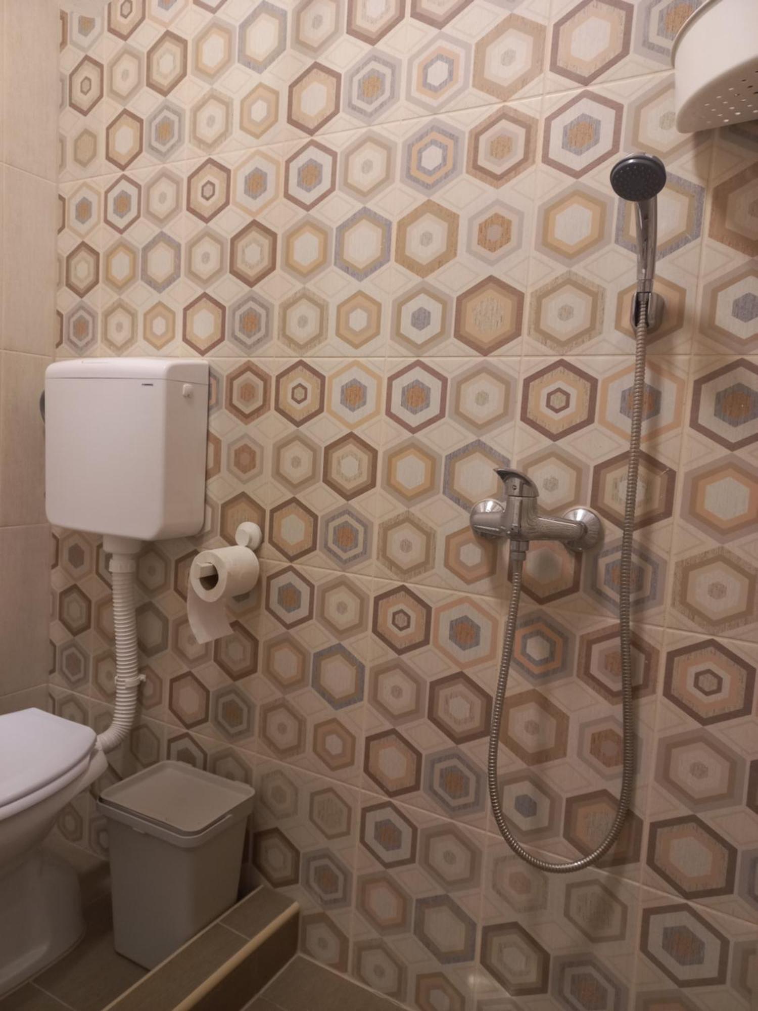 Apartmán Kod Velikih Tuja Melenci Exteriér fotografie